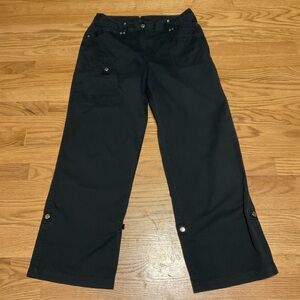 Women’s Jones New York Sport Black Crop Pants with Silver Accents. Pants roll up